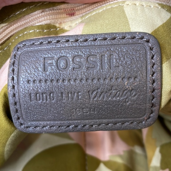 Fossil Taupe/Gray Leather Shoulder Satchel Bag with Crossbody Strap Pockets - Picture 7 of 12